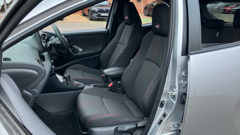 Toyota Yaris 1.5 Hybrid GR Sport 5dr CVT Hybrid Hatchback